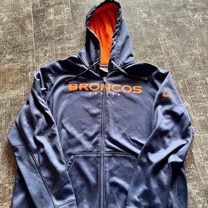 Nike Therma-fit zip hoodie. Denver Broncos Men’s XL